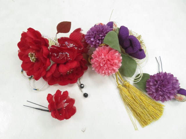 リサイクル　和装小物　髪飾り　振袖用　つまみ細工　花